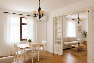 Apartament cu 5 camere semidecomandat, mobilat în Universitate