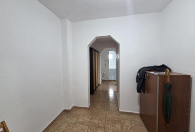 Apartament de inchiriat, 3 camere, decomandat, 60 mp, Dacia - 10
