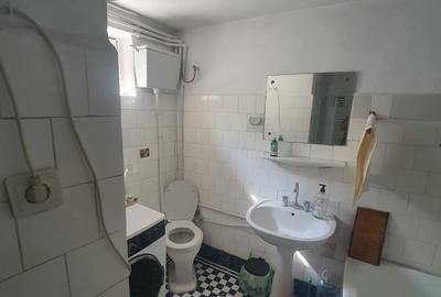 Casa coiciu, 3 camere, 2 bucatarii, baie, 180mp teren - 9