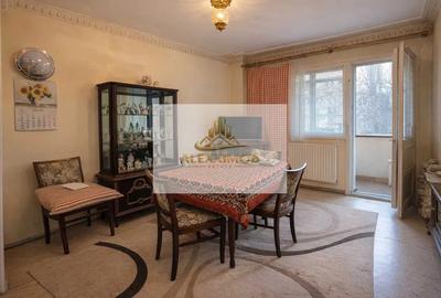 Apartament de Vanzare - zona Obregia- Piata SUDULUI -64 MP - 3 CAMERE - 6