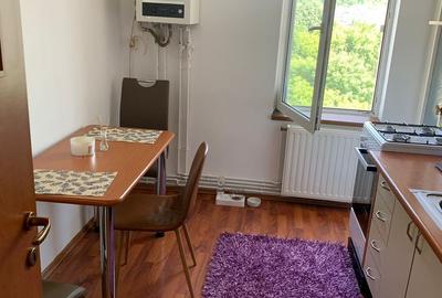 De inchiriat apartament 2 camere -Bld.Pandurilor - 2
