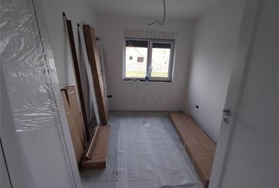 Duplex 4 camere - dormitor matrimonial - teren generos - 5