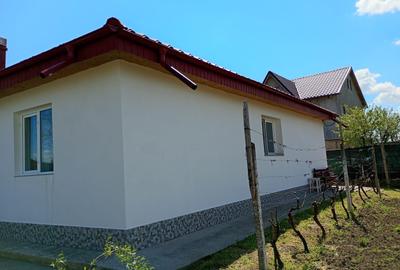 Casă 3 camere, în Tulucești - 10