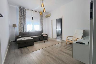Apartament cu 2 camere decomandat, mobilat în P-ța Amzei