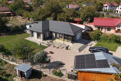 Casa perfectă pentru doi + casa de oaspeți, autonomie energetică, - 2