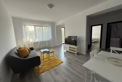 Apartament cu 3 camere semidecomandat, mobilat în 1 Decembrie