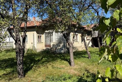 Casă la munte, cu teren generos– locul ideal pentru liniște,  natură și relaxare - 1