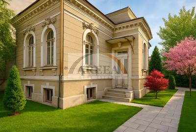 Casă individuală cu 12 camere în Dacia