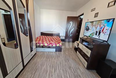 Garsonieră decomandată în Micro 14