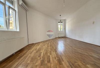 Parte de casă cu 3 camere, curte proprie și teren – Str. Ion Baiulescu - 13