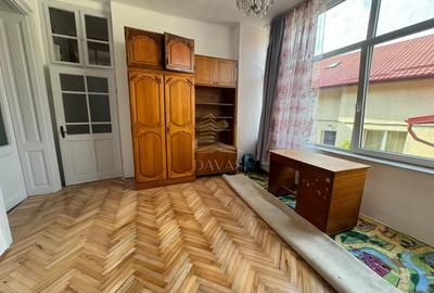 Casa individuală 4 camere + parcare inclusă in preț | Gruia - 8