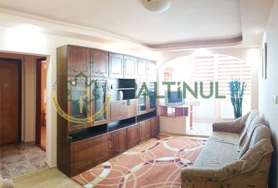 Apartament cu 2 camere semidecomandat, mobilat în Mihai Viteazul