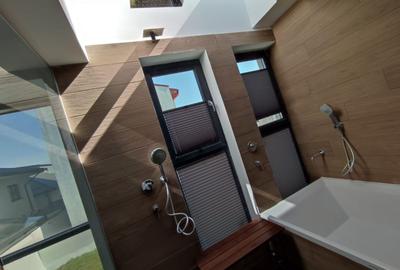 Vilă cu Design Distinct și Locație Excelentă - 26