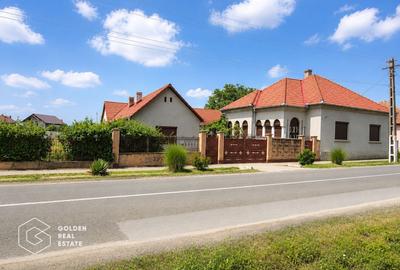 Casa stil brancovenesc, 2 corpuri, localitatea Ususau - 1
