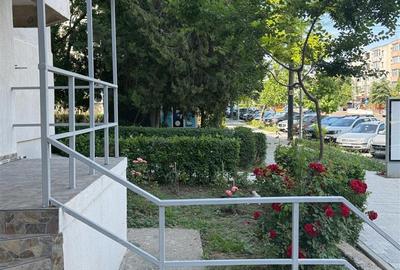 Spatiu Comercial Stradal, cu Vad, Renovat Complet - 12