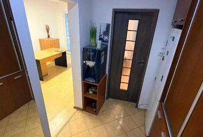 Inchiriez apartament pretabil birou - 8