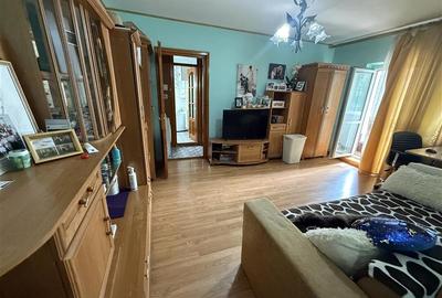 Apartament cu 2 camere semidecomandat în Mioriței