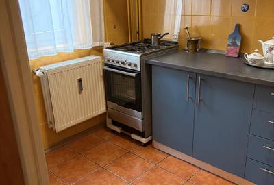 Tineretului - Apartament 3 camere , decomandat - 16