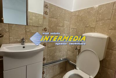 Apartament cu 3 camere I 2 bai I de inchiriat I Centru zona Primariei I etaj 2 I - 18