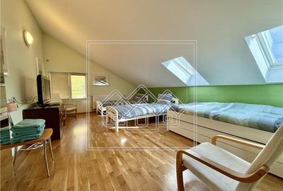 Casa individuala in Sibiu - 8 camere - 418 mp - teren 1.338 mp - 15