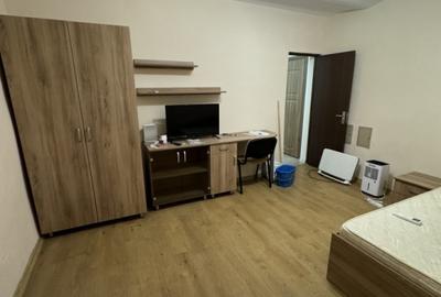 Garsonieră, 28 mp, recent renovată, zona ultracentrală, UMF - 1