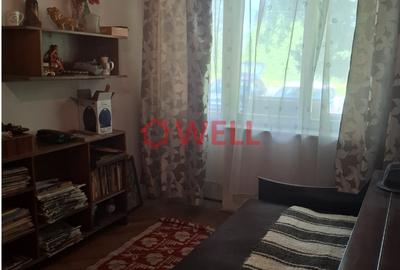 DE VÂNZARE APARTAMENT CU 3 CAMERE - 2