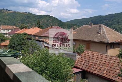 Casă solidă în Orșova, S+P+E, 220 mp, teren 284 mp - 37