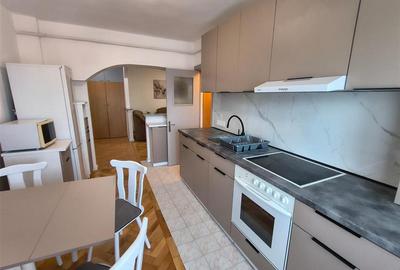 Apartament 2 camere balcon parcare zona Sub Arini - 13