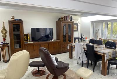 Apartament 4 camere - Blv. Unirii (La fântâni), 110 mp - 2