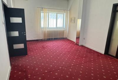 Casa singur curte, zona superba - 13
