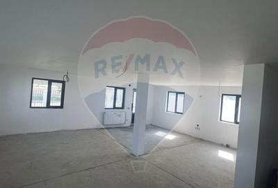 Casă / Vilă  noua P +1 cu 4 camere de vânzare| Acces A3 | Teren 400 mp - 6