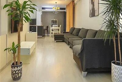 Apartament cu 3 camere semidecomandat, mobilat în Pipera