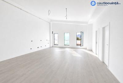 Apartament cu 3 camere semidecomandat în Doamna Ghica