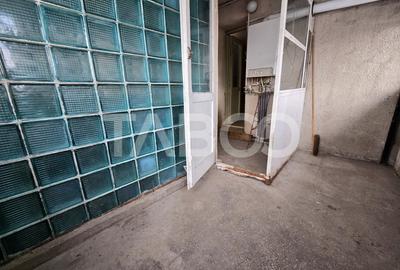Apartament decomandat 4 camere 4 balcoane 2 bai etaj 1 Central Sibiu - 21