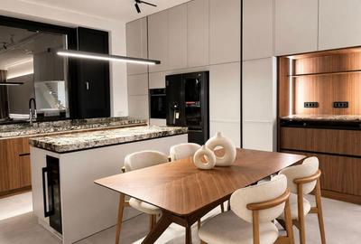 Apartament cu 4 camere în Pipera