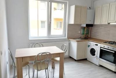 Apartament cu 2 camere semidecomandat, mobilat în Florești