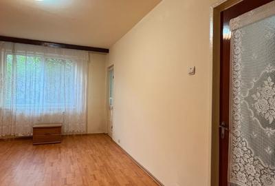 Crângași – Piață | 2 Camere Decomandat, Etaj 3/8, Bloc Anvelopat –Ideal Investie - 2