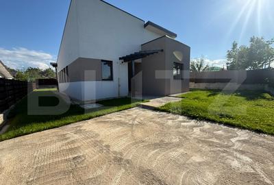 Casă individuală cu 4 camere în Hlincea