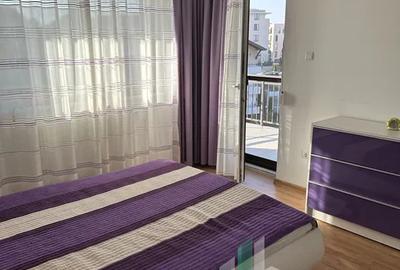 Apartament cu 3 camere semidecomandat, mobilat în Bună Ziua
