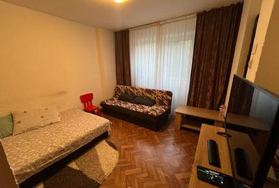 TEI-FACULTATEA DE CONSTRUCTII, garsoniera etaj 1, - 2