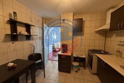 Apartament de închiriat în centrul Craiovei – 2 camere decomandat - 8