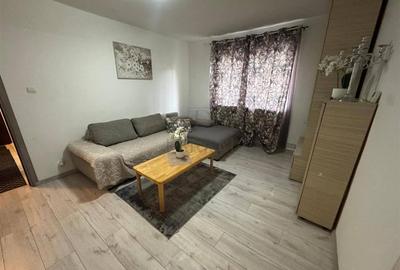 Apartament cu 2 camere semidecomandat, mobilat în Complex Studențesc