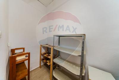 Casă  cu doua camere de închiriat în zona Parneava - 24