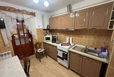 Apartament 2 camere, decomandat - Cugir - 2