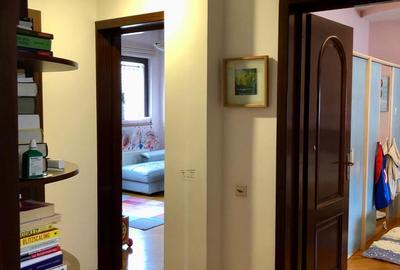 Vila  interbelica renovata in zona Vatra Luminoasa - 9
