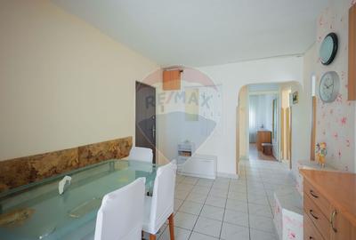 De vânzare apartament cu 3 camere zona Dacia - 9