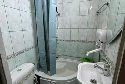 SF LAZAR - PALAS MALL - BULEVARD - GARSONIERA - ETAJ 1 - BLOC DIN 1980 FARA RISC - 10