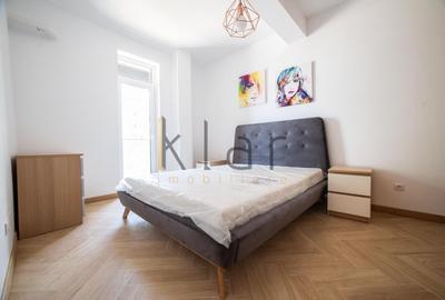 Apartament cu 2 camere semidecomandat, mobilat în Sopor