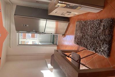 Apartament cu 2 camere decomandat, mobilat în Rovine