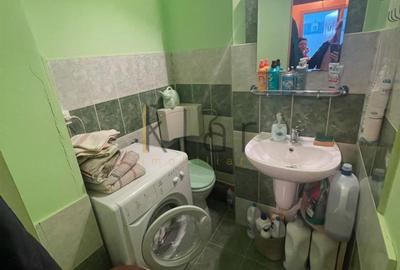 Apartament de vanzare 3 camere zona Intre Lacuri - 11